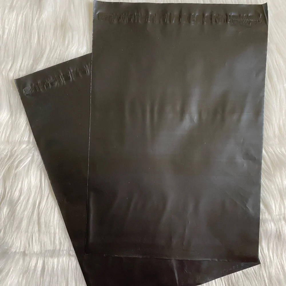40- 10x13 solid poly mailers mix